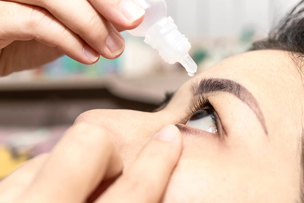 5 notable symptoms of thyroid eye disease